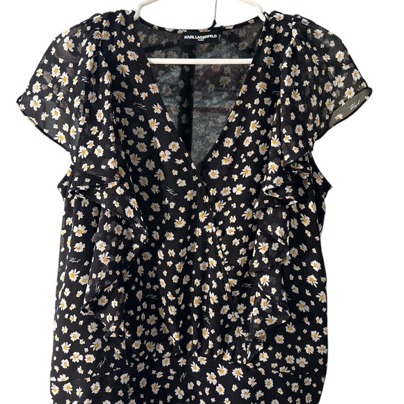 Karl Lagerfeld Black Floral Flutter Sleeve Women's Blouse Size M/L Pre-owned EUC - Picture 1 of 10
